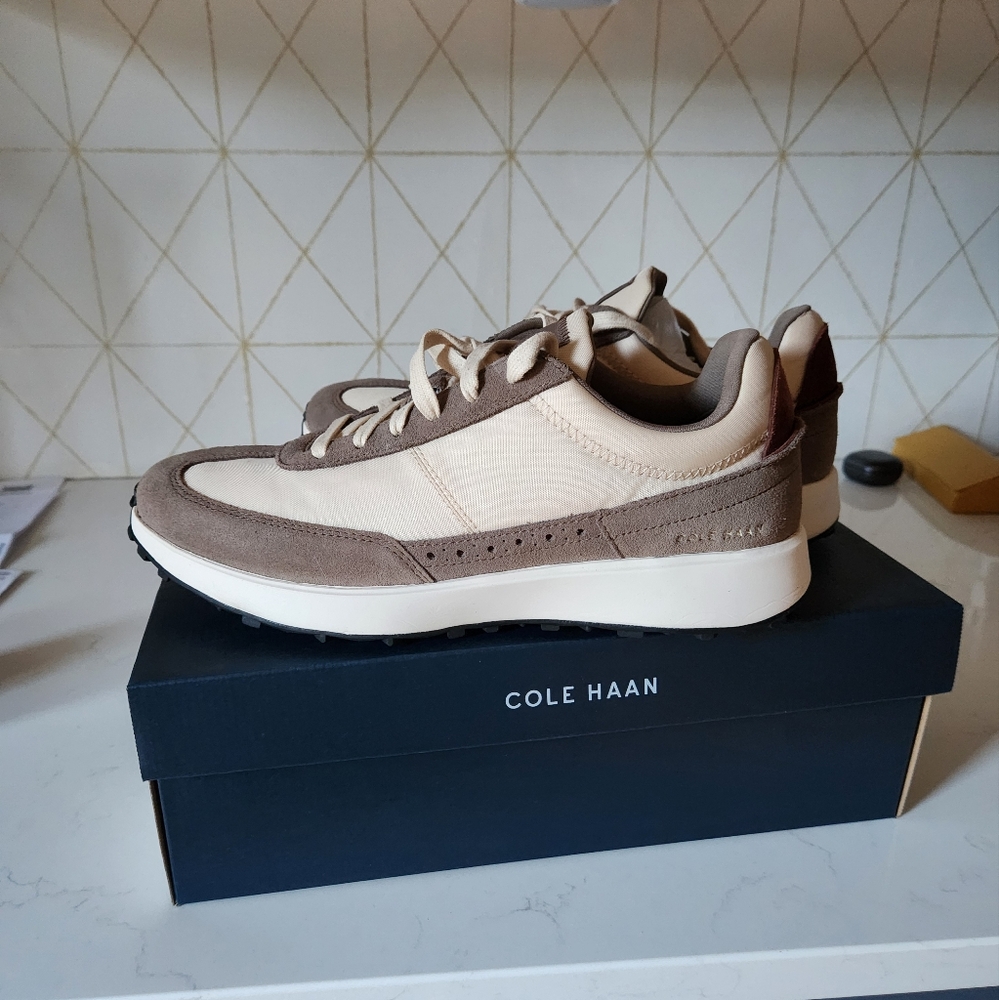 Cole Haan Grand Midtown, Tan, size 10.5 NWOT